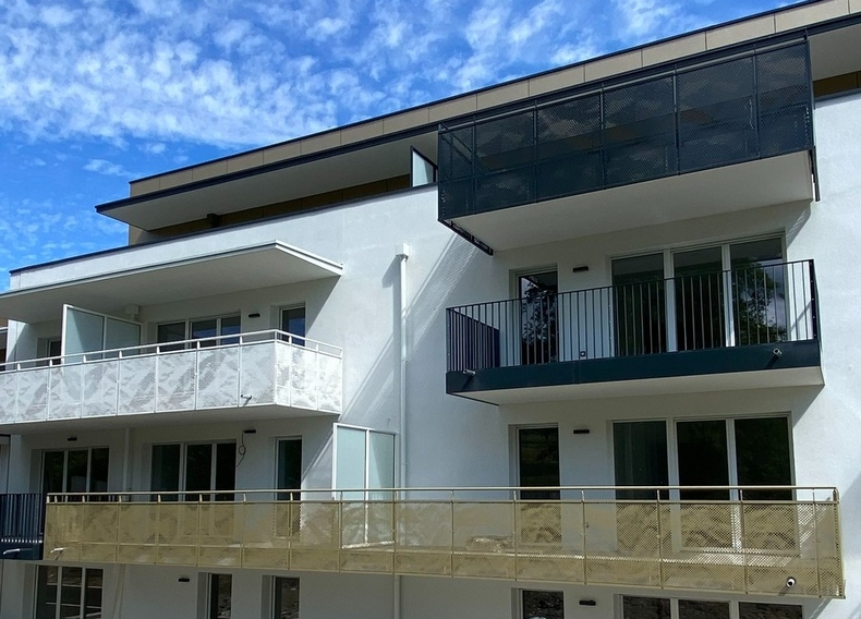 papier froisse seynod tole perforee decorative acianov pixelisation 1