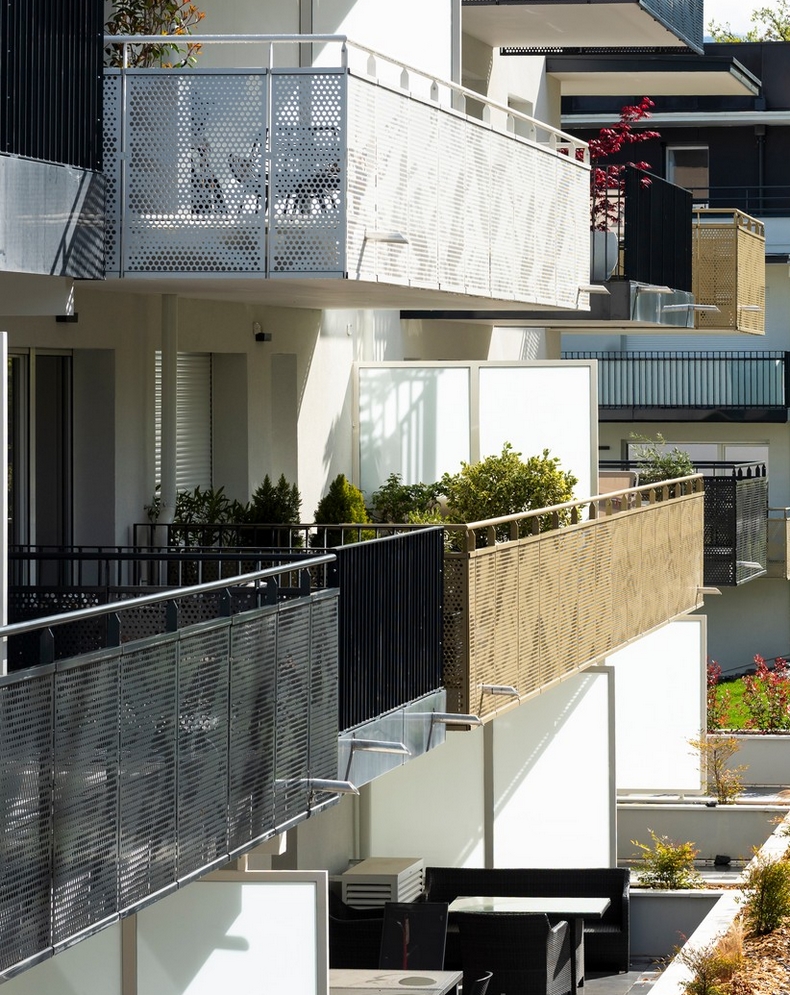 papier froisse seynod tole perforee decorative acianov pixelisation 4